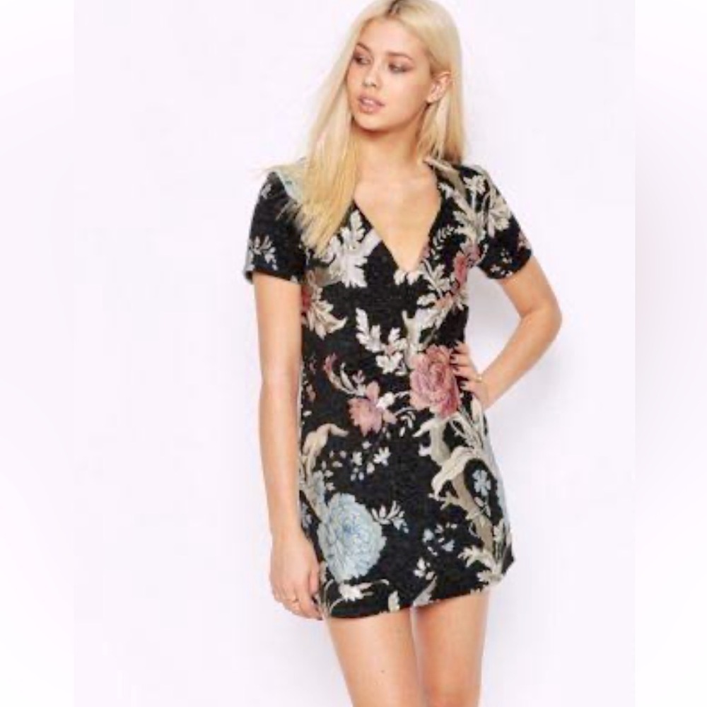 Missguided Floral Brocade Plunge Shift Dress US 2